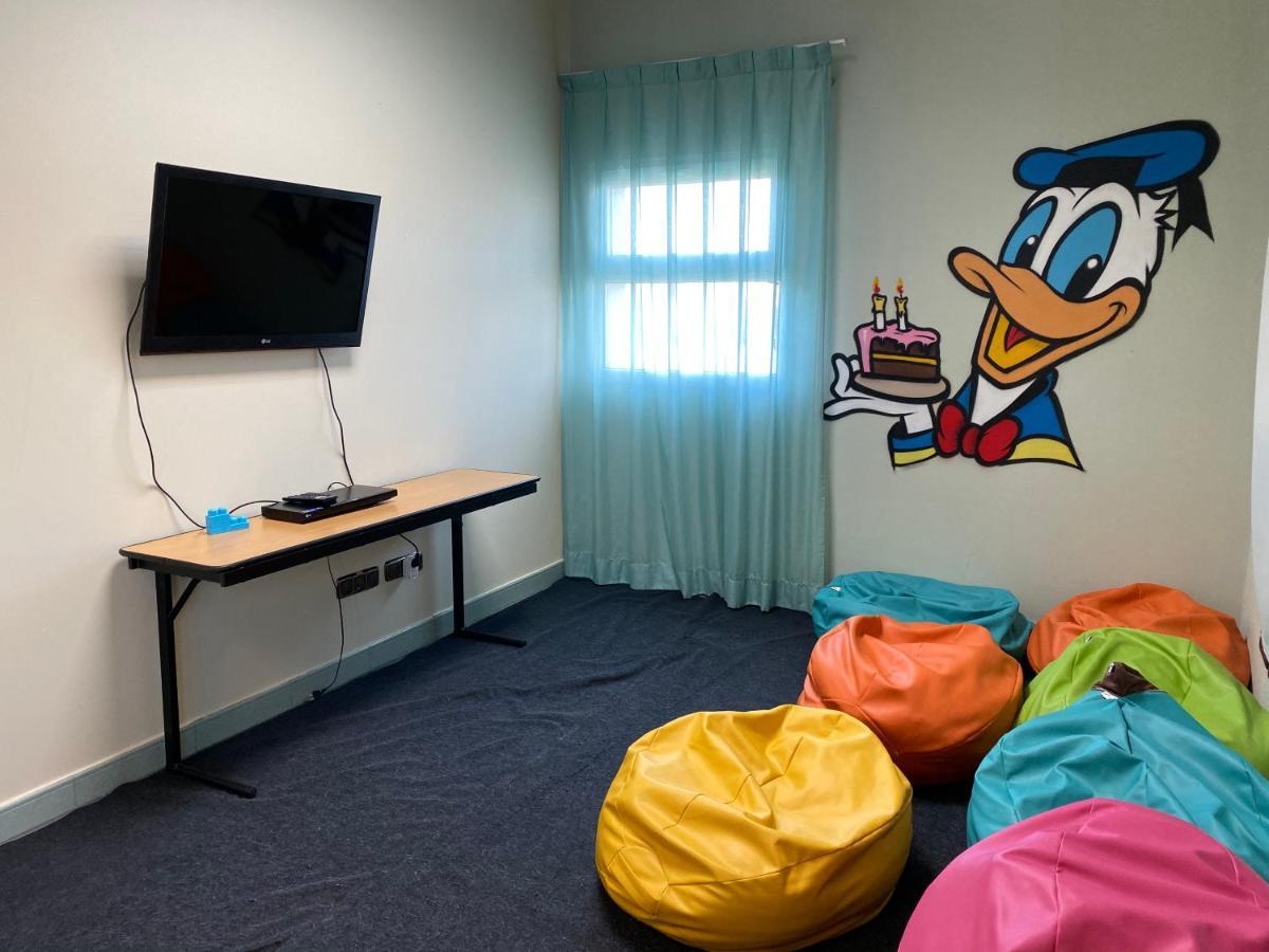 Hotel Lasa Sport Valladolid Bagian luar foto