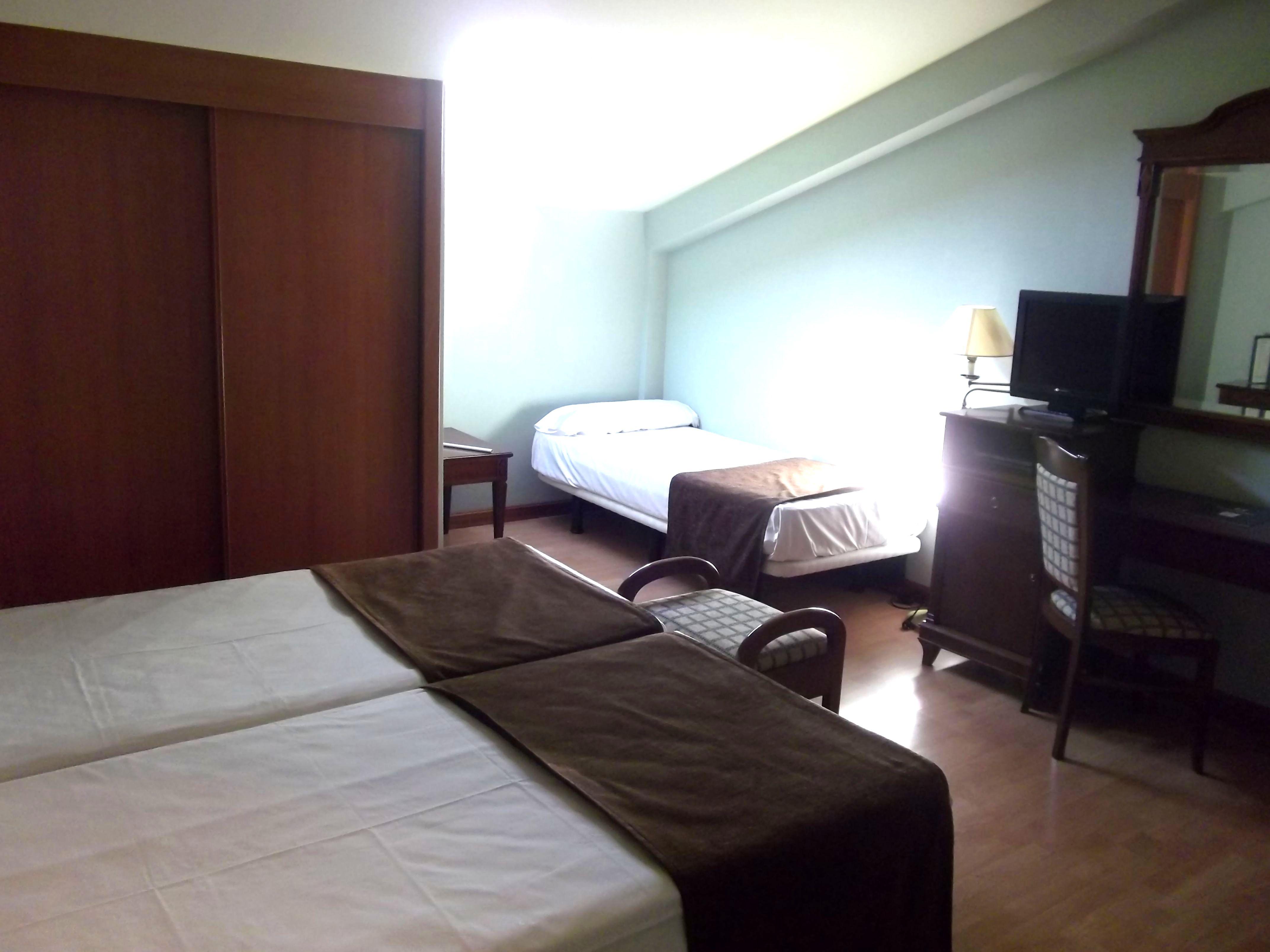 Hotel Lasa Sport Valladolid Bagian luar foto