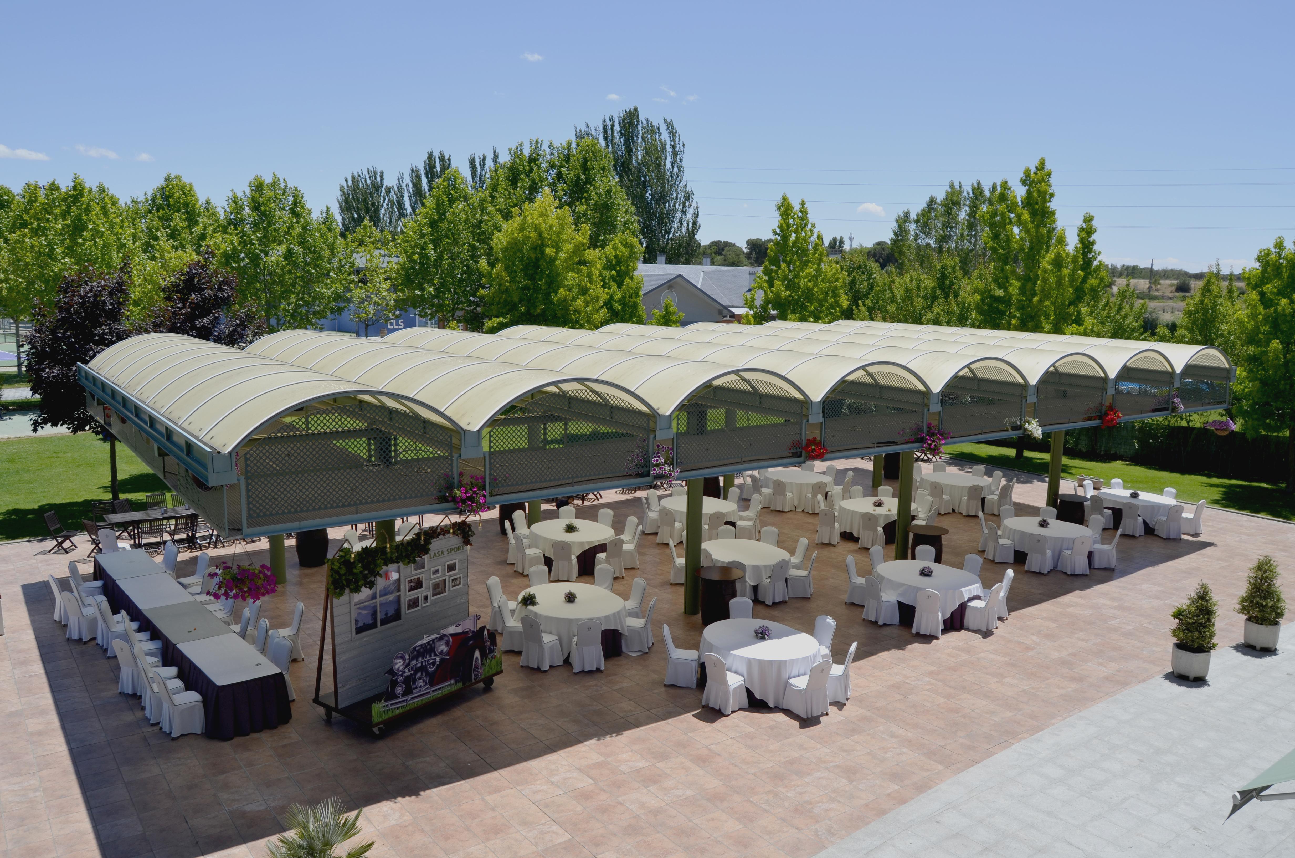 Hotel Lasa Sport Valladolid Bagian luar foto