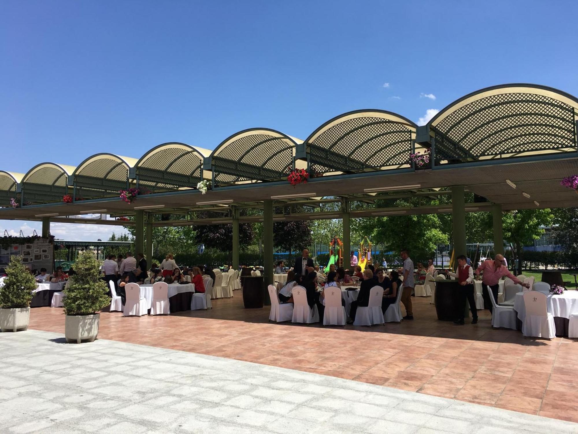 Hotel Lasa Sport Valladolid Bagian luar foto